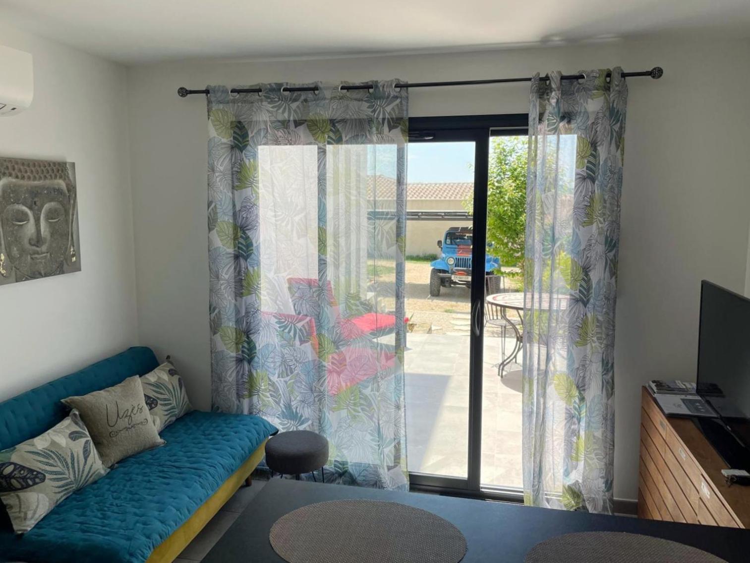 Romytt Suite Saint-Quentin-la-Poterie Eksteriør billede